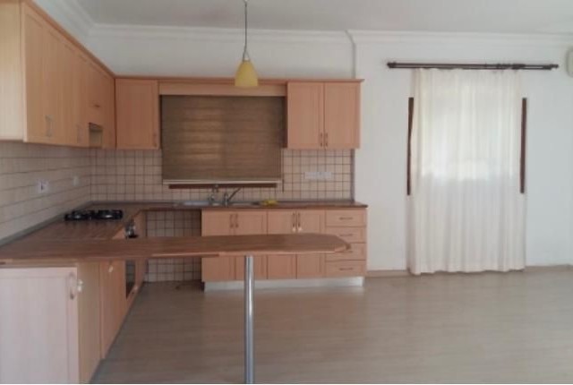 2+1 EINFAMILIENHAUS MIT GEMEINSCHAFTSPOOL ZU VERMIETEN IN KYRENIA/CHATALKÖY ** 