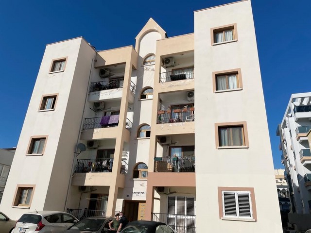 MAĞUSA MERKEZDE 2+1 SATILIK DAİRE