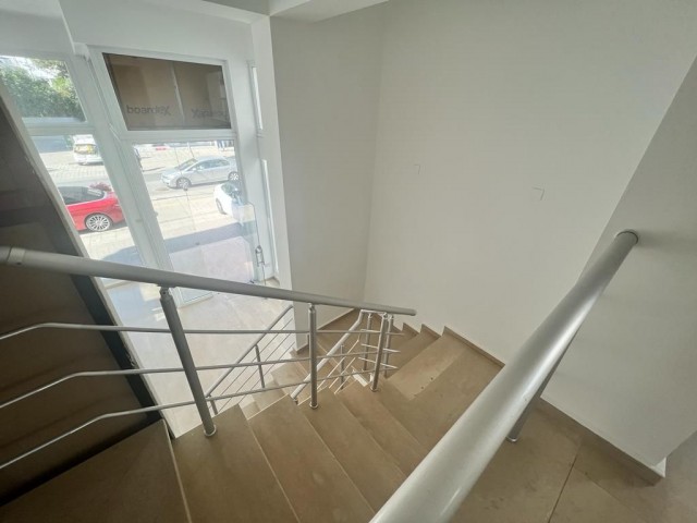 160 M2 in Nikosia / Gehrung Hauptstraße ** 