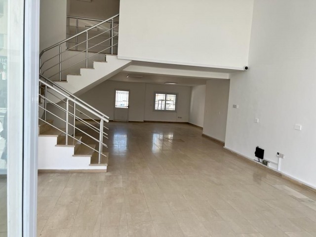 160 M2 in Nikosia / Gehrung Hauptstraße ** 