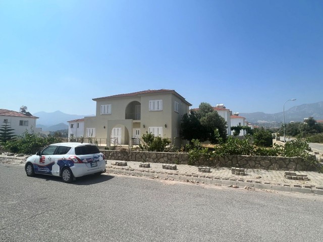 DETACHED HOUSE ON THE CORNER IN A SPACIOUS GARDEN IN KYRENIA / ALAGADI REGION 4+1 215,000 STG ** 