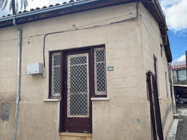 NICOSIA / SURIÇI FOR SALE (SHOP-HOUSE-WAREHOUSE) COMPLETE BUILDING ** 