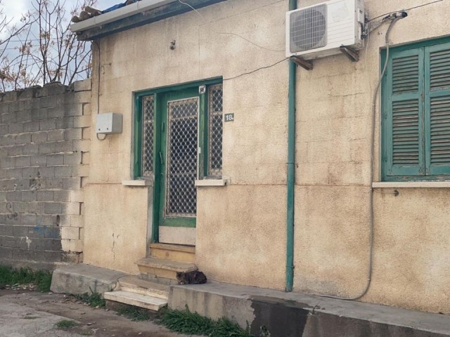 NICOSIA / SURIÇI FOR SALE (SHOP-HOUSE-WAREHOUSE) COMPLETE BUILDING ** 