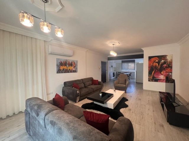 LEFKOŞA/DEREBOYU'NDA LÜKS KİRALIK FUL EŞYALI DAİRE 3+1