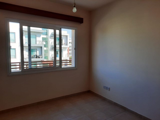 PENTHOUSE-WOHNUNG ZUM VERKAUF IN NIKOSIA ** 