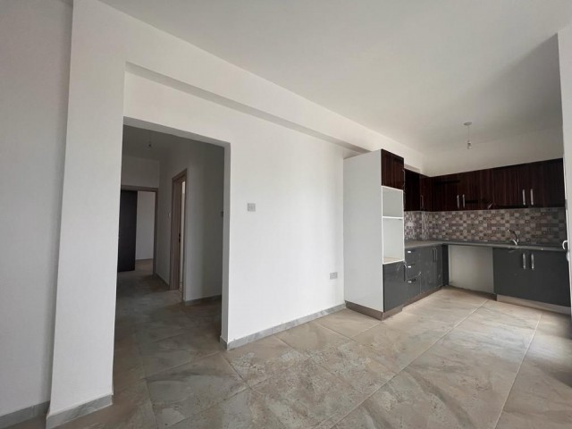 LEFKOŞA / GÖNYELİ ' DE 90 M2 TÜRK MALI SATILIK 2+1 SIFIR LÜKS DAİRE 49,500-Gbp