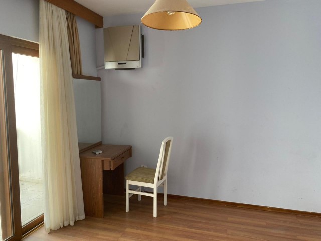 3+1 WOHNUNG ZU VERMIETEN IN KYRENIA ZENTRUM ** 