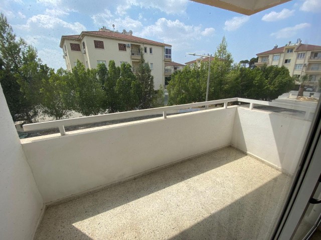 LEFKOŞA YENİKENT KİRALIK DAİRE 3+1 EŞYALI 6+6 ÖDEME