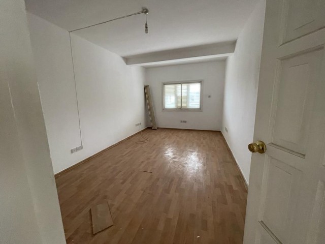 300 M2 1 FLOOR MADE OF TURKISH GOODS IN GÖNYELI. APARTMENTS FOR SALE ** 