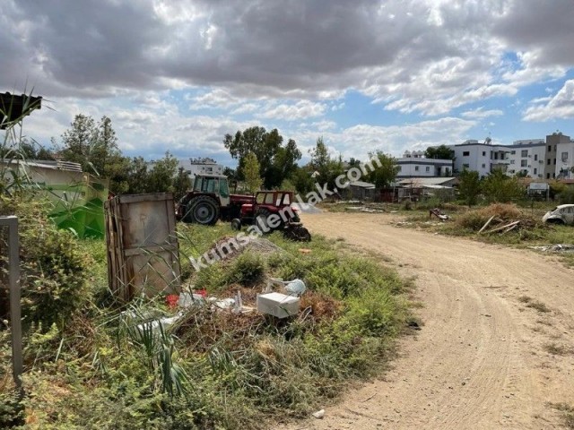 Türkei Grundstück zum Verkauf in Nikosia / Gehreli Region 1820 m2 (1 Hektar 1 Haus 1550 Quadratmeter