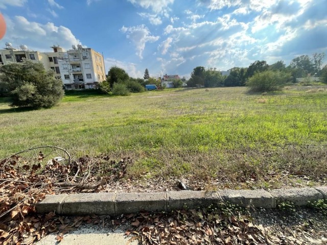 Residential Zoned Plot For Sale in Köşklüçiftlik, Nicosia