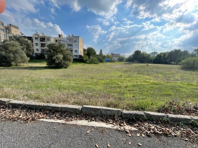 Residential Zoned Plot For Sale in Köşklüçiftlik, Nicosia