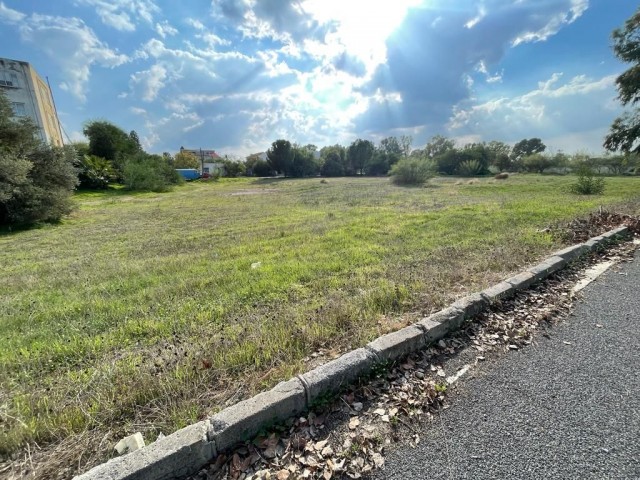 Residential Zoned Plot For Sale in Köşklüçiftlik, Nicosia