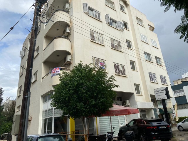 3+1 FLAT FOR SALE IN YENISEHIR