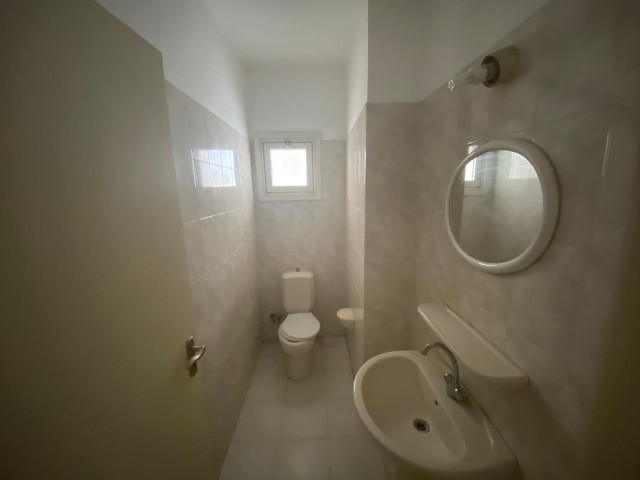 3+1 FLAT FOR SALE IN YENISEHIR