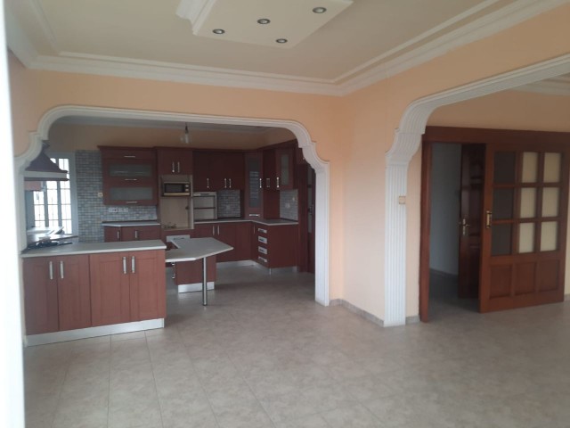 LEFKOŞA KIZILBAŞTA 3+1 APARTMENT FOR RENT SUITABLE FOR OFFICE