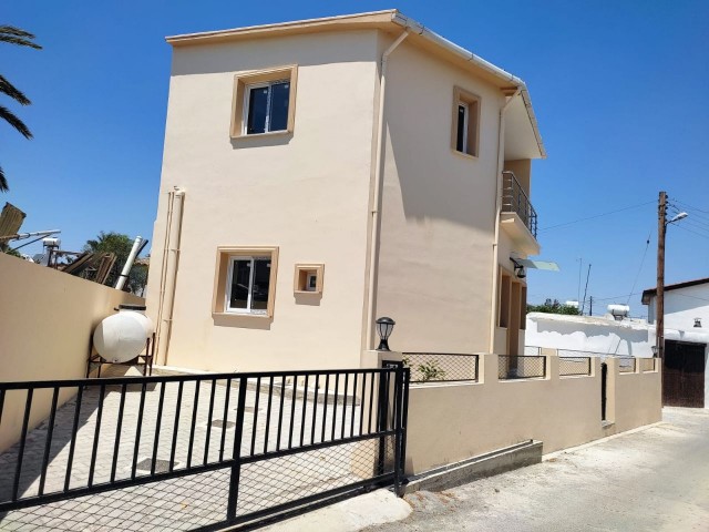 Detached House For Sale in Meriç, Nicosia