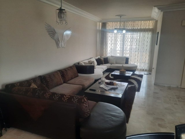 3+1 APARTMENT WITH COMMERCIAL PERMIT IN ORTAKOY, LEFKOŞA