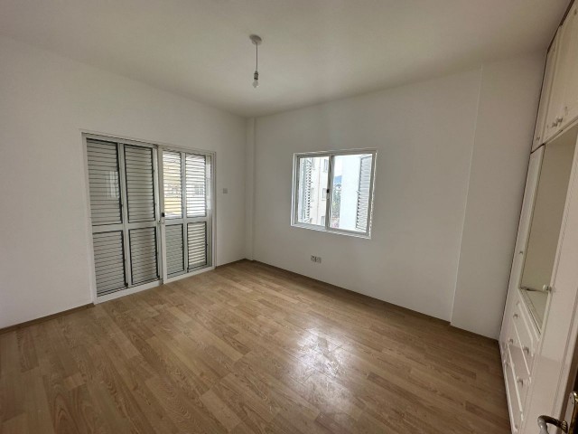 GÖNYELİDE SATILIK TÜRK MALI 3+1 DAİRE