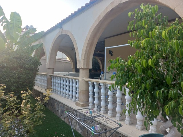 HAUS ZU VERKAUFEN IN GUINEA ALSANCAK 430.000 STG 