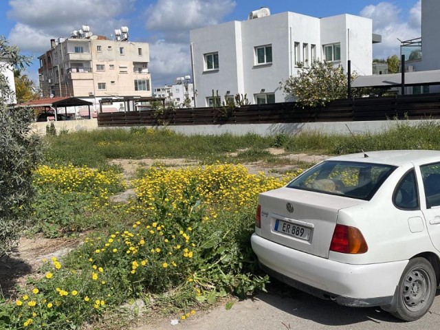 LEFKOŞA GÖNYELİ YENİKENT BÖLGESİNDE SATILIK ARSA