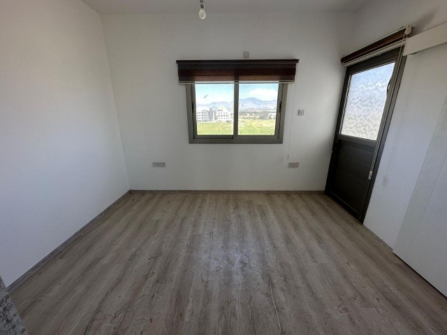 NEUE WOHNUNG IN DER NEUSTADT VON LEFKOŞA ZU VERKAUFEN