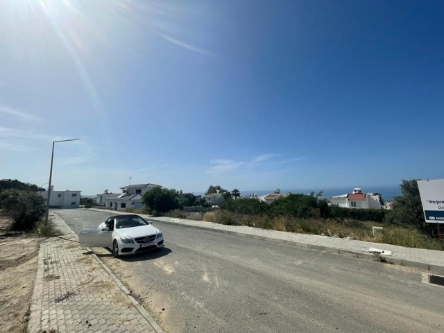 LAND FOR SALE IN KYRENIA ÇATALKOY REGION WITH MOUNTAIN SEA VIEW