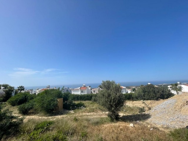 LAND FOR SALE IN KYRENIA ÇATALKOY REGION WITH MOUNTAIN SEA VIEW