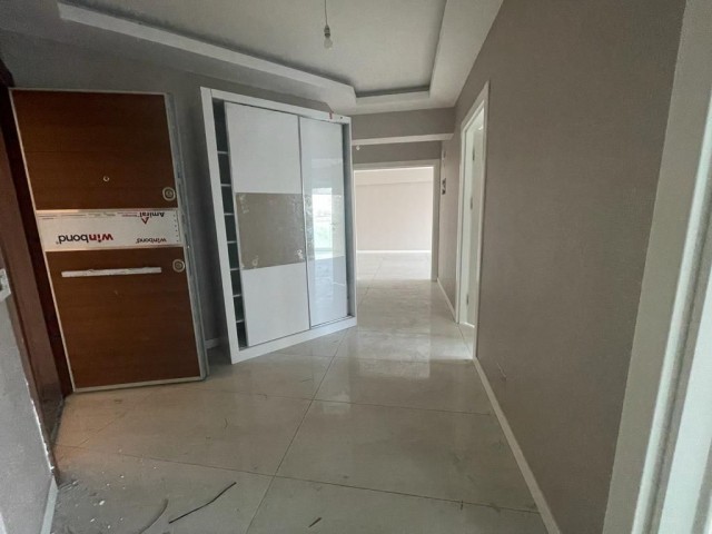 NEW NEW FLAT FOR SALE IN KYRENIA CENTER WITHIN THE SITE