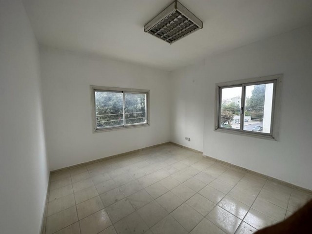 WORKPLACE FOR RENT WITH MONTHLY PAYMENT ON THE MAIN STREET IN NICOSIA CENTER