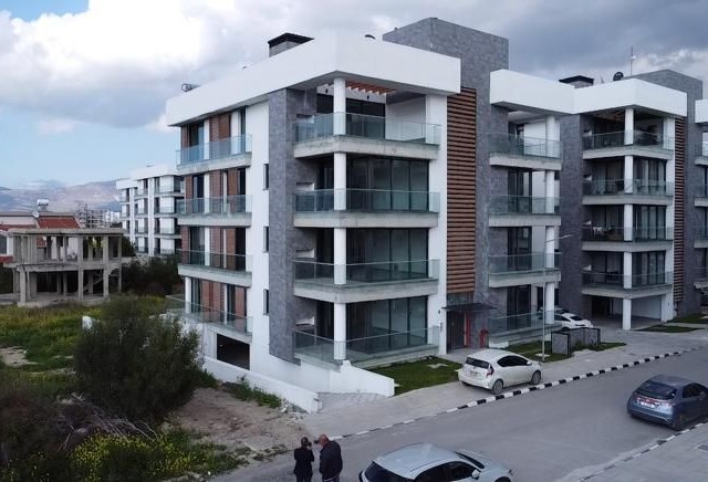 LEFKOŞA ORTAKÖY BÖLGESİNDE SATILIK YENİ SIFIR KOMPLE BİNA