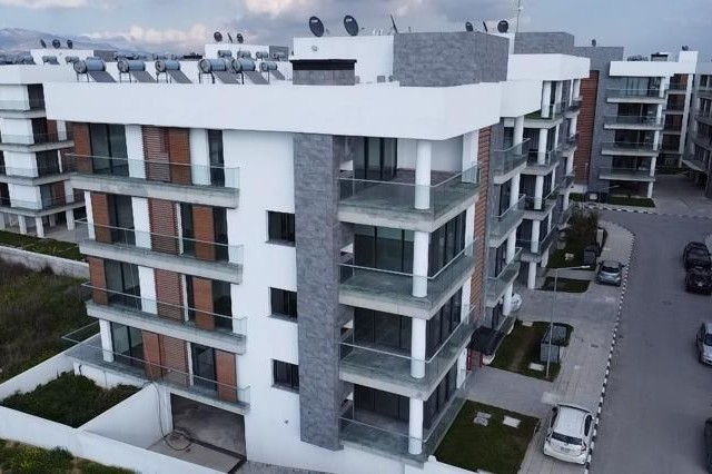 LEFKOŞA ORTAKÖY BÖLGESİNDE SATILIK YENİ SIFIR KOMPLE BİNA