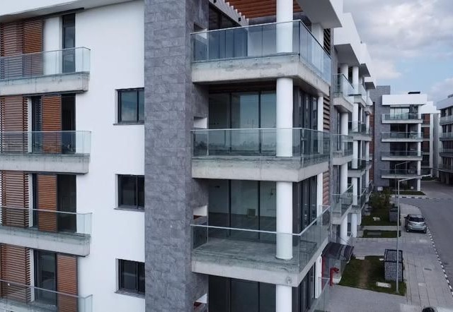 LEFKOŞA ORTAKÖY BÖLGESİNDE SATILIK YENİ SIFIR KOMPLE BİNA