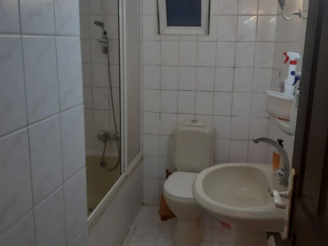 L/ŞA GÖNYELİ 3+1 TÜRKISCH MÖBLIERTE WOHNUNG ZU VERKAUFEN