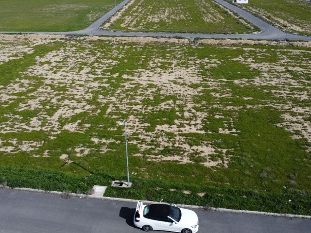  LEFKOŞA GÖNYELİ BATIKENT BÖLGESİNDE SATILIK ARSA