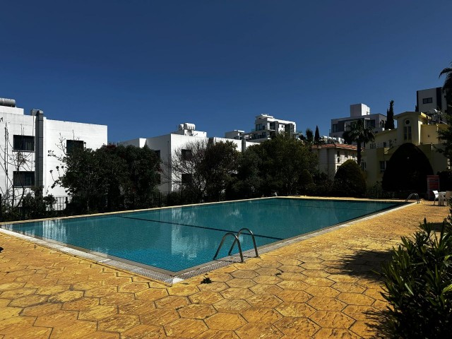 3+1 FLAT FOR RENT IN A SITE WITH POOL IN KYRENIA CENTER