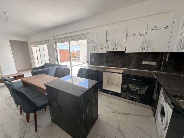 LEFKOŞA GÖNYELİ BÖLGESİNDE PENTHOUSE 3+1 EŞYALI YENİ SIFIR KİRALIK DAİRE