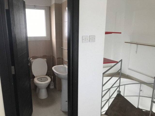 YENİKENT'TE  300 STG  ASMA KATLI 80 m2 KİRALIK İŞ YERİ