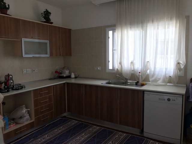 GİRNE BOĞAZ’DA 3+1 130 m2 TÜRK MALI 57,500 STG SATILIK DAİRE