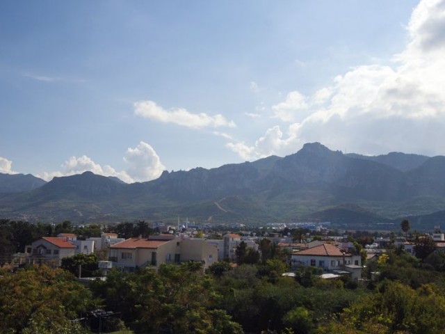 Flat To Rent in Karaoğlanoğlu, Kyrenia