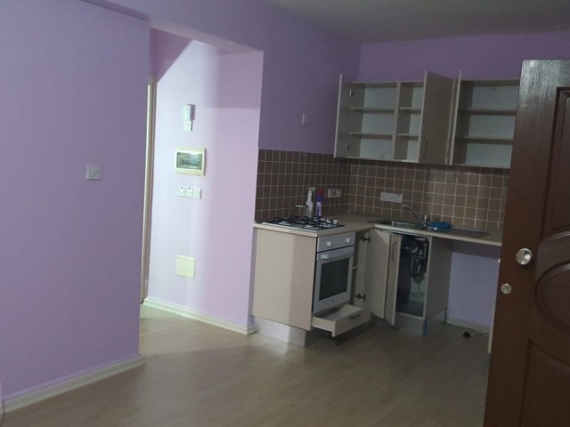 Girne, Zeytinlik Bölgesinde Satılık 1+1 Apartman Dairesi