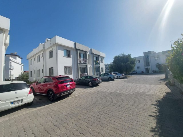 1+1 Flat for Sale in Girne, Zeytinlik Area