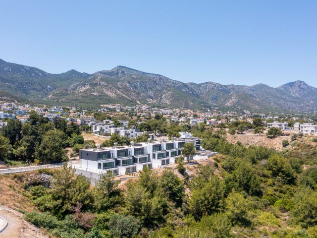 Villen zum Verkauf mit herrlicher Aussicht in Çatalköy, Kyrenia