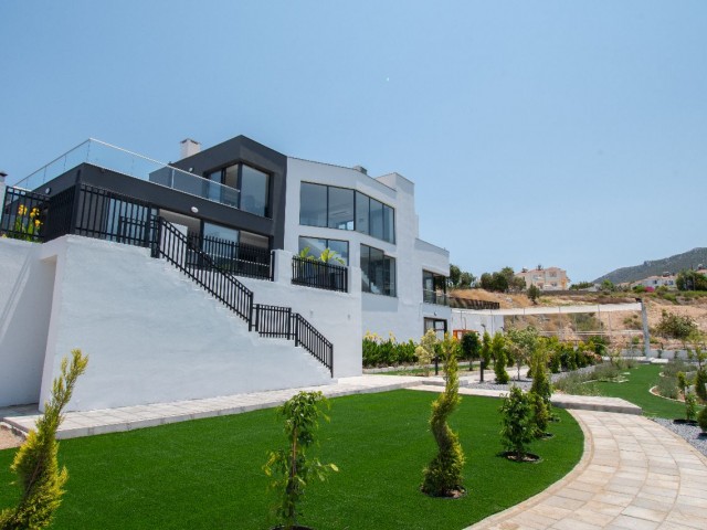 Moderne Designvilla zum Verkauf mit herrlicher Aussicht in Girne Arapköy