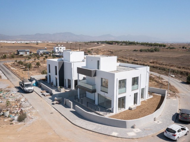 Modern gestaltete Villa zum Verkauf in Nikosia Alayköy