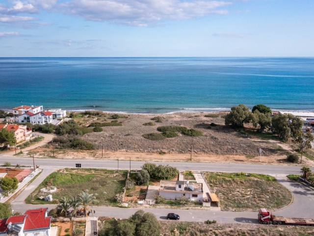 Grundstück zum Verkauf mit perfektem Meerblick in Iskele