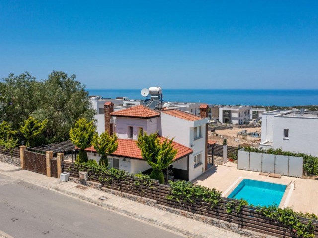 Unsere 3+1 völlig unabhängige Villa mit Pool in Çatalköy, Kyrenia