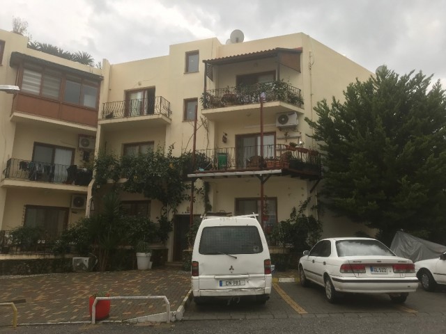 Flat To Rent in Alsancak, Kyrenia