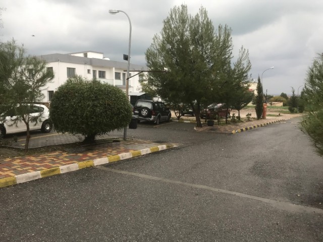 Alsancak mesan sitesinde klralık eşyalı 3 oda 2300 1 dep