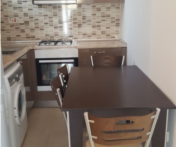 Girne Merkezde 2+1 Yeni Eşyalı Sıfır Kiralık Daire!!! Ana Caddeye,Alışveriş Merkezlerine ve Servis Güzergahına 5 dk. Yürüme Mesafesinde!!!!